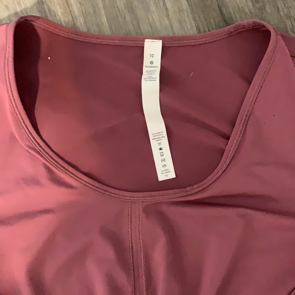 Lululemon top - Picture 2 of 4